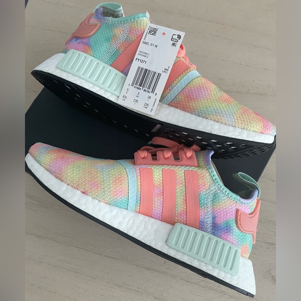 *SOLD*Women’s NMD R1 Easter 2020 Tie Dye (Size 6.5)